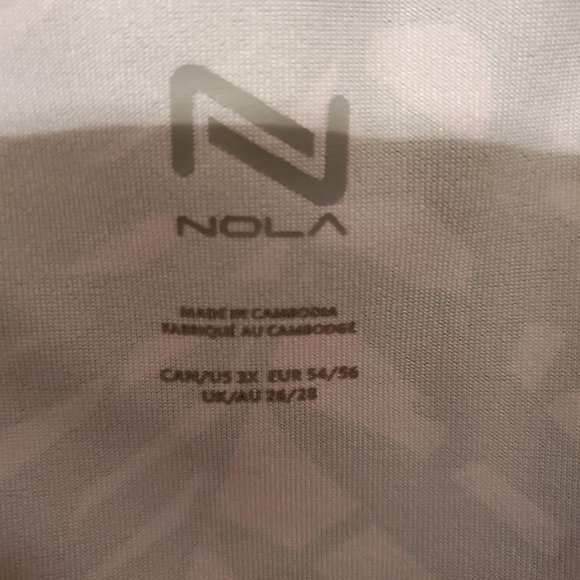 Nola Sport Shirt Black on Pink Print Plus Size 3X - Picture 3 of 4